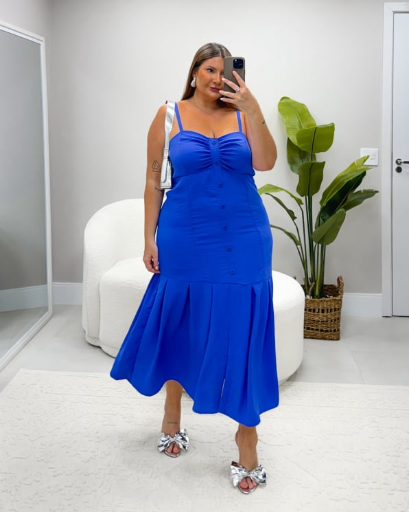 vestidos moda plus size fashion plus e slim situado na região de Sorocaba e entrega para todo o Brasil